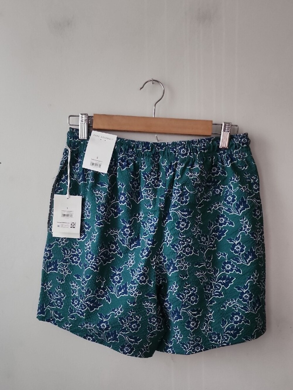 Men's Teal Floral Swim Trunks with White Drawstring - Picture 8 of 12